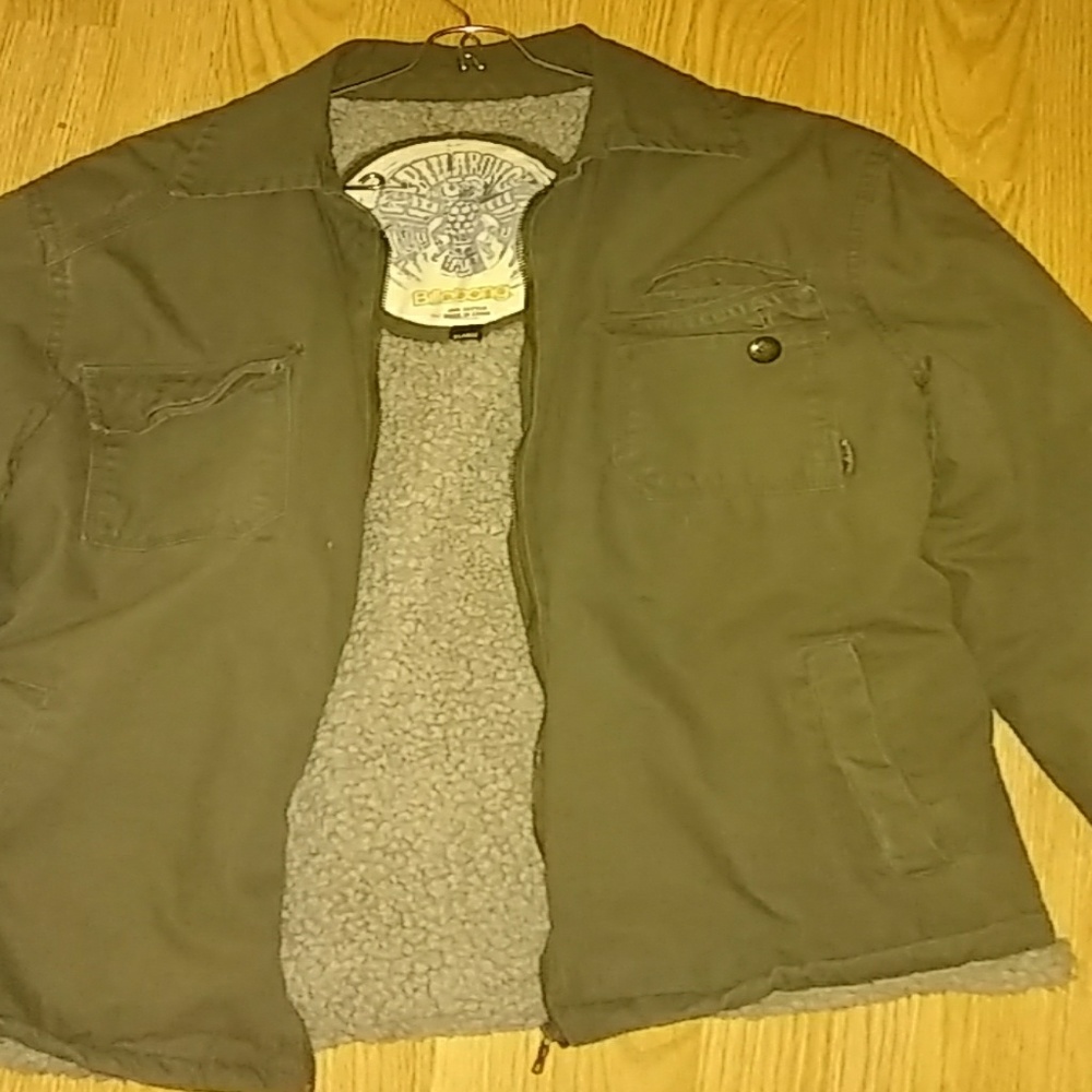Billabong green jacket. Winter coat. Warm. no stai